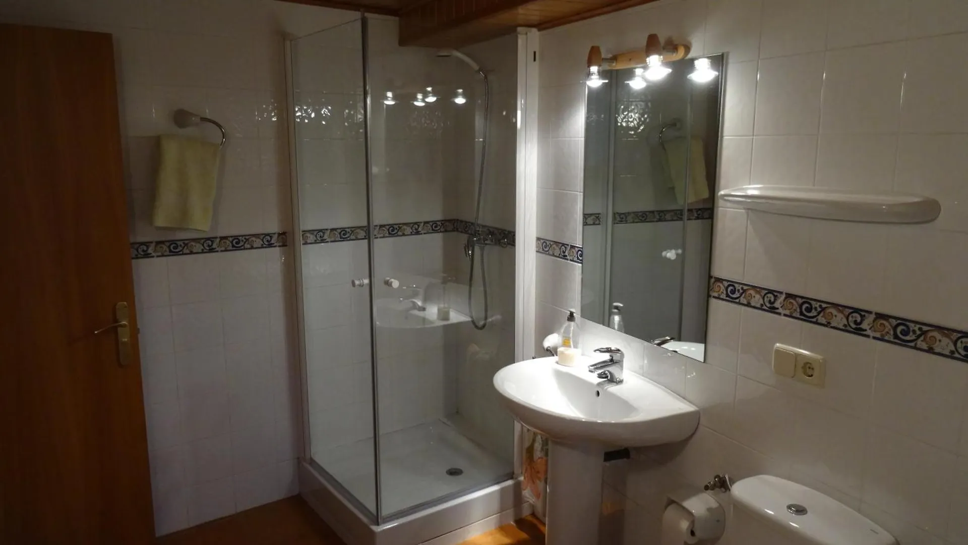 Apartaments La Canal Alins Spain